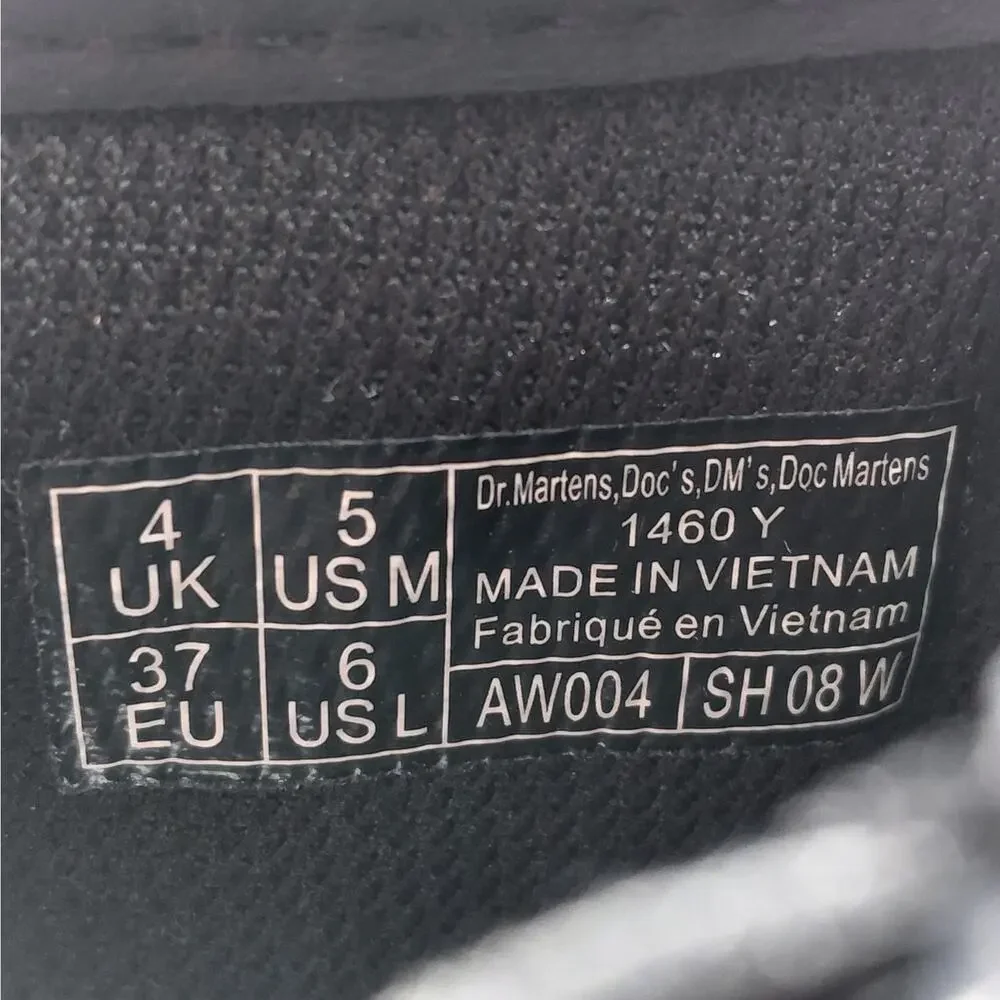 Dr Martens 1460 Girls Size 6 Youth Black Patent Glitter Star Combat Boots School